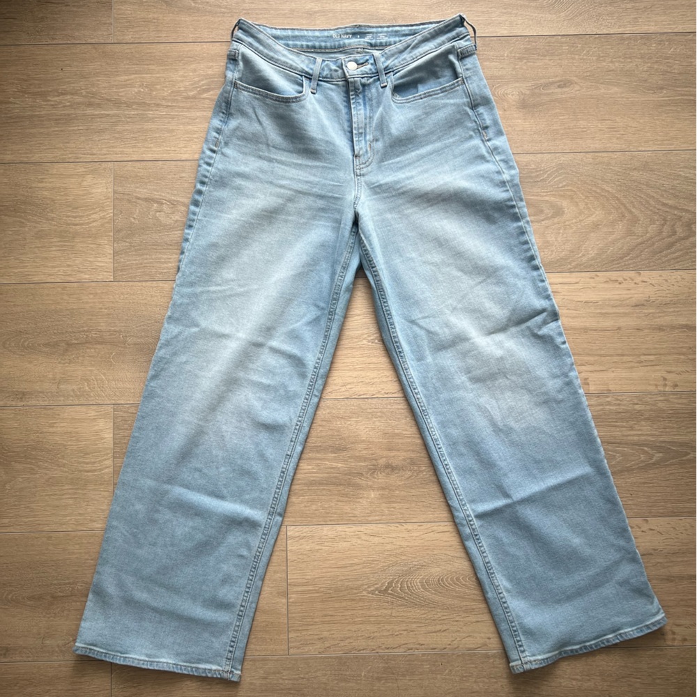 Light Blue Wide-Leg Jeans